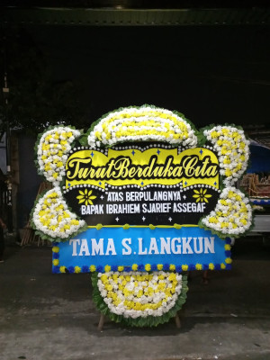 Papan Bunga Duka di Dolok Pardamean